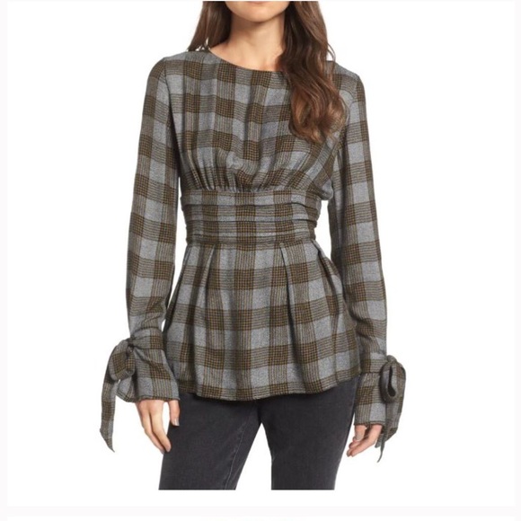 Something Navy tie sleeve plaid top - Picture 1 of 6